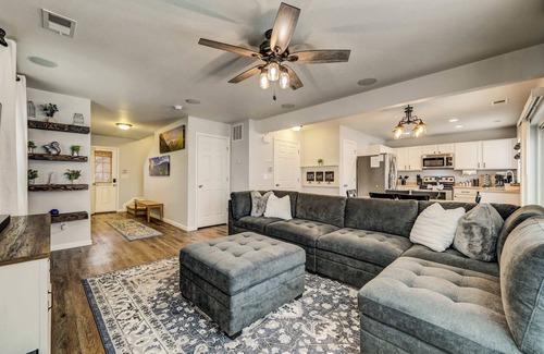 The Meadows House | Quartz Castle |Trails & Outlets,BBQ| Dog Friendly