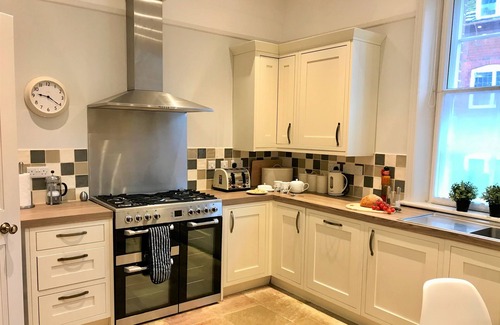 Christchurch House | Quay Corner, 5 bed house, Christchurch Dorset