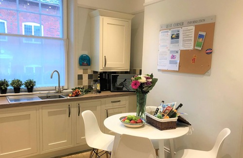 Christchurch House | Quay Corner, 5 bed house, Christchurch Dorset