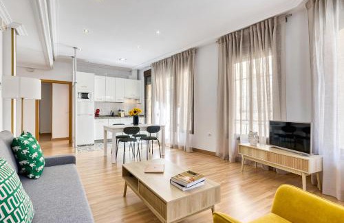 Distrito Centro-Casco-Antiguo Apartment | Que Bueno Que Viniste Cáceres