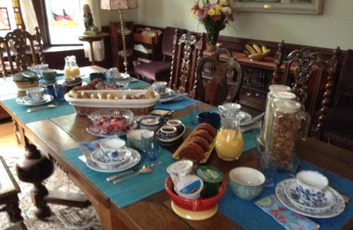 Brookline House | Queen Anne Brookline B&B