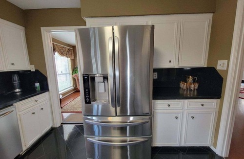 Greater Fondren Southwest House | Queen Esther’s Retreat – Charming Older Home Near Synagogues
