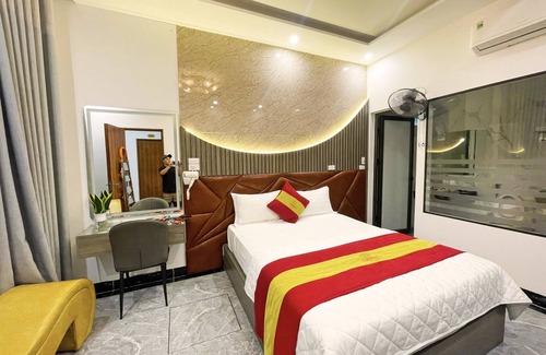 Ha Dong Hotel | Queen Hotel - Mo Lao