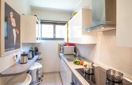 Ponte Tresa Apartment | Queen Lake View, Ponte Tresa, Switzerland