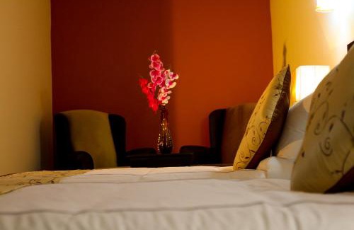 Hebron Hotel | Queen Plaza Hotel