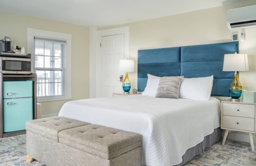 Hampton Hotel | Queen room with private oceanfront balcony - incredible views!