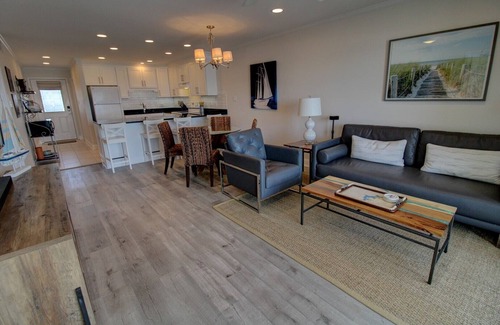 Topsail Beach Condo | "Queen's Grant A-302" Oceanfront Condo + Community Pool, Boat Docks