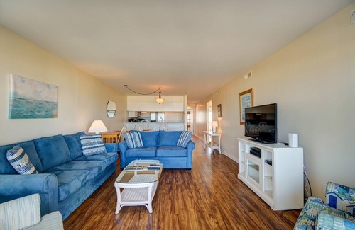 Topsail Beach Condo | Queen's Grant C-109 Oceanfront Condo - Community Pool, Playground, Day Docks