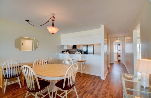 Topsail Beach Condo | Queen's Grant C-109 Oceanfront Condo - Community Pool, Playground, Day Docks