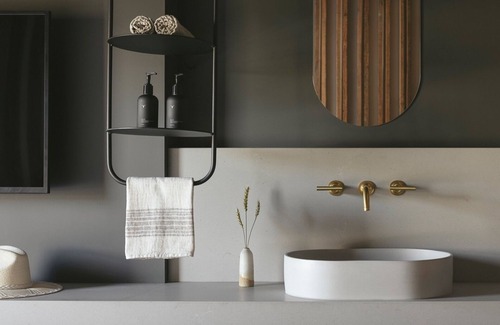 Lower State Hotel | Queen-Sized Room, Heart of Downtown Santa Barbara