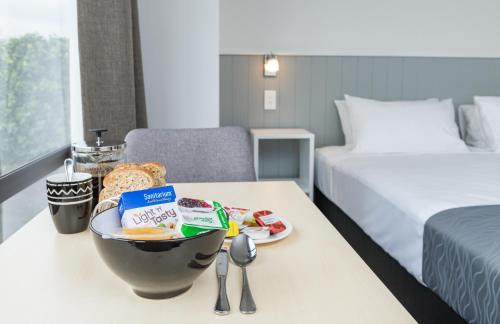 Richmond Hotel | Queen Street Studios