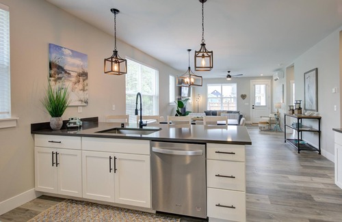 Ocean Shores House | Queen Tide Cottage - Oyhut Bay Seaside Village