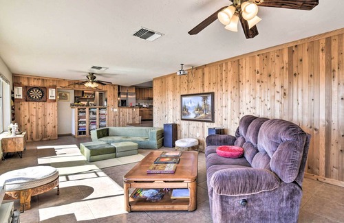 Queen Valley House | Queen Valley Home w/ Patio & Mountain Views!