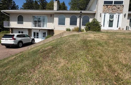Moncton Apartment | Queens Villa