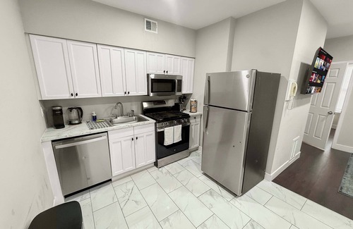 Southwark Apartment | Queens Village Escape 2BD Apt with 4 Comfy Beds