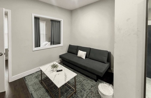 Southwark Apartment | Queens Village Escape 2BD Apt with 4 Comfy Beds