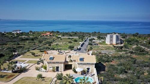 Sissi Villa | Queens Villas