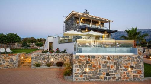 Sissi Villa | Queens Villas