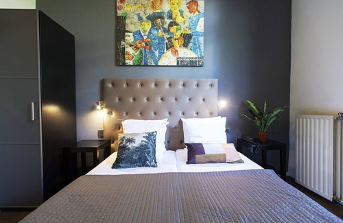 Vondelbuurt Hotel | Quentin England Hotel