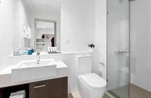 Soldiers Hill Apartment | Quest Ballarat Station
