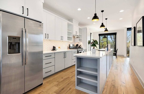 Downtown House | Quest - Trailhead Mews - Optional BlakeSt Access