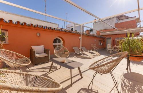 Encarnacion-Regina Apartment | Quevedo Deluxe Penthouse by Valcambre