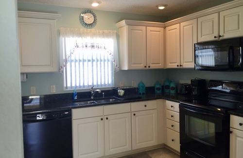 Virginia Trace House | Quick walk to Lake Sumter Landing! Gas Golf Cart Included!