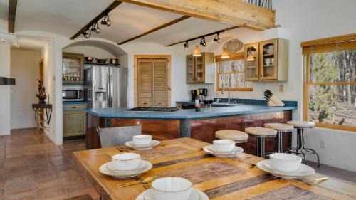 Breckenridge House | Quicksilver Lodge