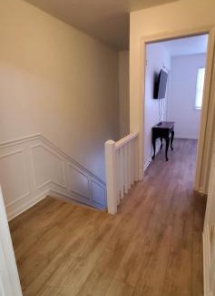 Southwest Raleigh House | quiet 2 bedroom with fence and fire pit