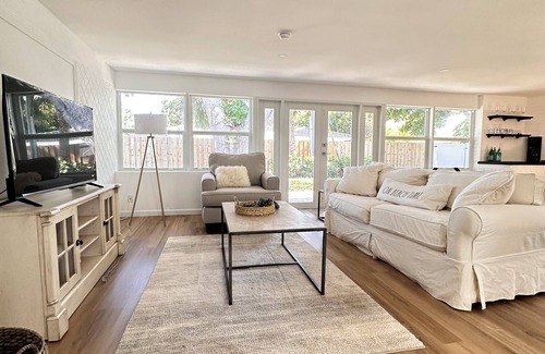 Lighthouse Point House | Quiet 3/3 Located Close to Beaches Downtown Boca Raton
