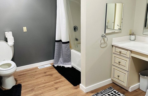 Olympia Other | Quiet 3 bd 1 bath recently remodeled home in a beach community