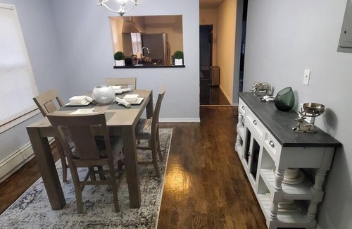 Queens Apartment | Quiet 3 Bedroom Apartment in Private Home