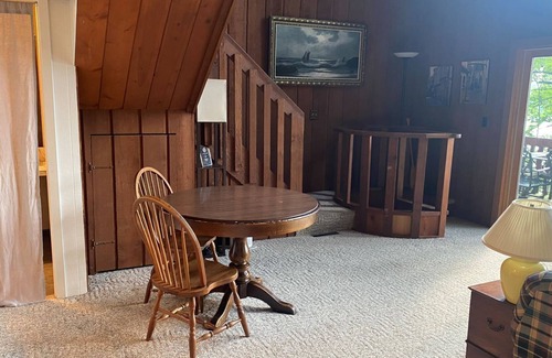Cable Cabin | Quiet 3-level lakefront condo on Lake Owen
