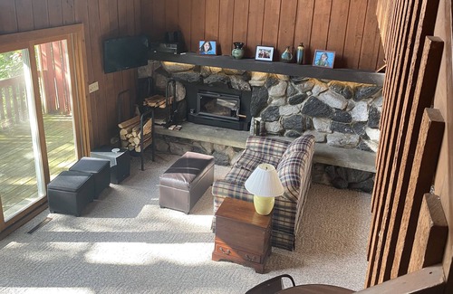 Cable Cabin | Quiet 3-level lakefront condo on Lake Owen