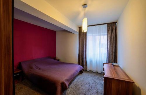 Floresti Apartment | Quiet 3-Room Apt - 2 Parking Spaces - 5 Min Bus