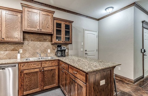 Central Oklahoma City House | Quiet 4 Bed Home With HOA Park
