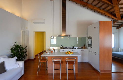 Castello Apartment | Quiet and Bright Open Space between San Marco and Arsenale