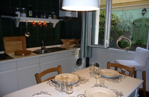 Sanremo Apartment | Quiet and central, close to the sea, free wifi fiber optic, parking