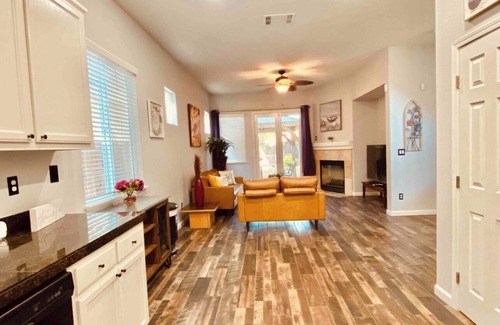 Tracy House | Quiet and Civilized Community ，Big RV Parking，Five-star reviews on website air….