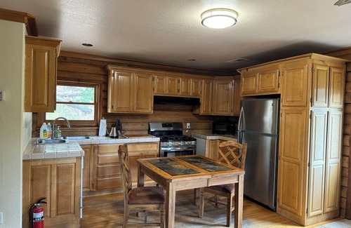 Susanville Cabin | Quiet and Cozy Cabin
