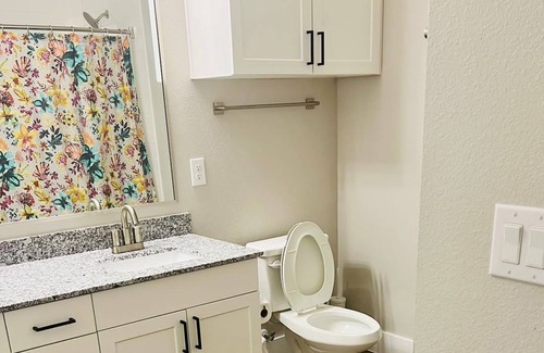 Pecan Grove Apartment | Quiet and peaceful chamber away from home