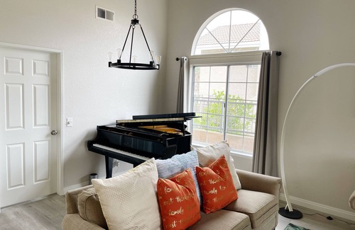 Walnut House | Quiet and private newly renovated charming house