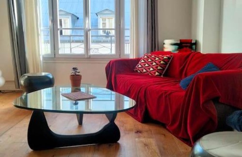 Quartier Saint-Ambroise Apartment | quiet and very central apartment