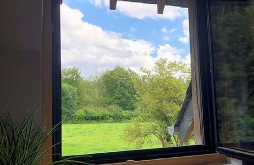 Barneville-la-Bertran Apartment | Quiet apartment * between land and sea, 5min from Honfleur