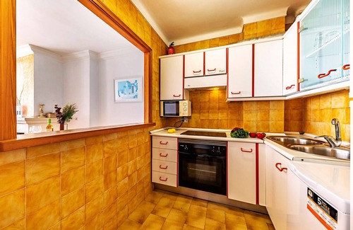 Alcanada Apartment | Quiet apartment for 2 people by the sea