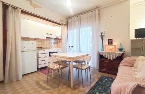 Grado Apartment | Quiet apartment with parking space, 5 minutes' walk from the beach