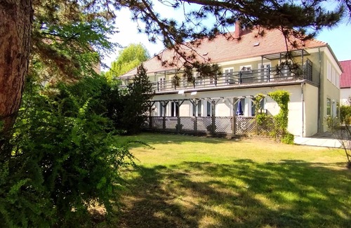 Goerlitz Apartment | Quiet apartment with terrace and parking space - for fitters, couples & families