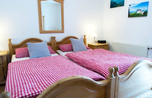 Fuessen Apartment | Quiet apartments with terrace and garden, royal card, babies welcome!