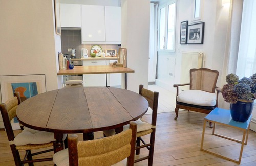 14th Arrondissement Apartment | Quiet apt, commercial street Rue Daguerre DAG