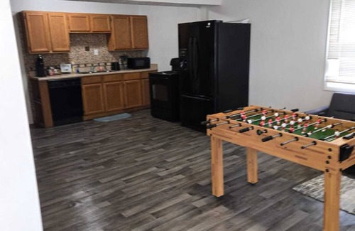 Indianapolis House | Quiet area close to downtown! 3 bedroom 2 bath sleeps 7!